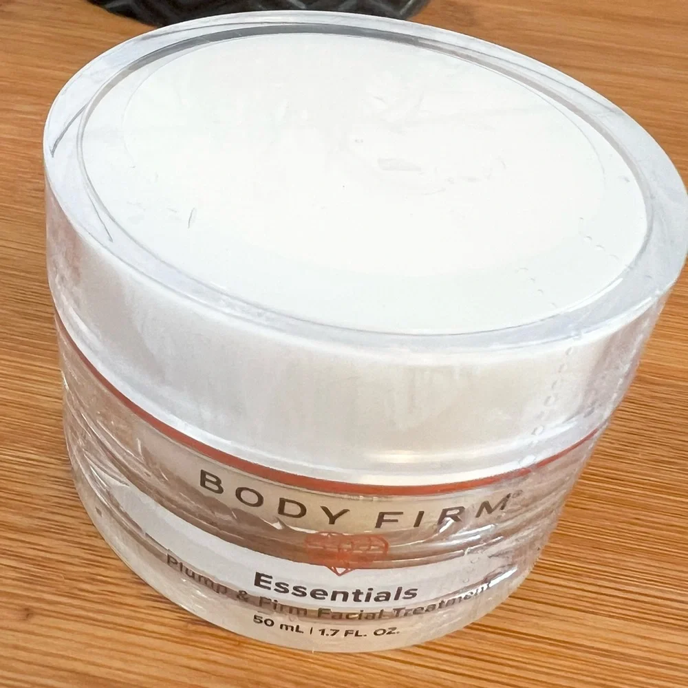 Body Firm Essentials Plump & Firm Facial Treatment - NEW Factory Sealed